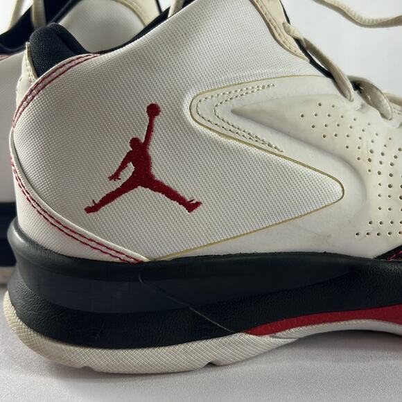 Vintage NIKE Men's Jordan Court Vision 99 White/Gym Red/Black Shoes size 8.5 - Picture 4 of 13